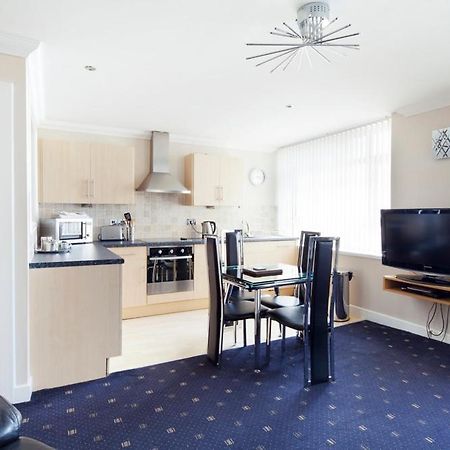 Queens Mansions: Ocean View Apartment Blackpool Dış mekan fotoğraf